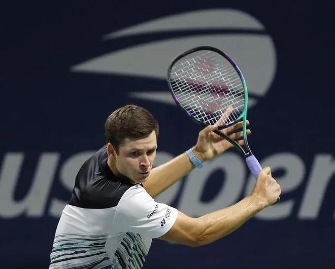 的劲射打破 的劲射打破