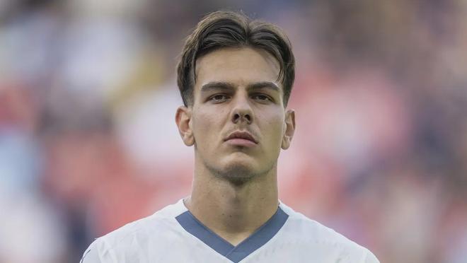 顶着对手高 顶着对手高