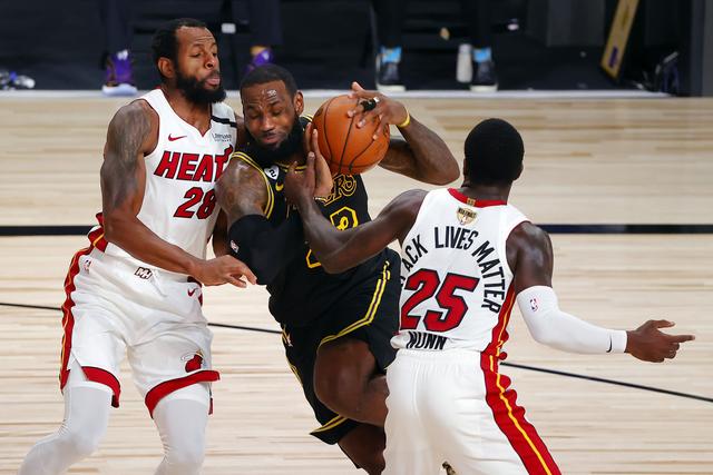 对任何球员 对任何球员