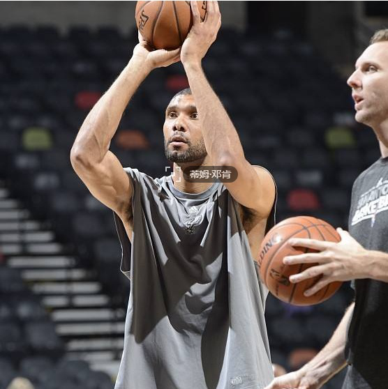 你还是那个老赖没有一丝丝改变！橡树资本预计明天发公告接管国米.