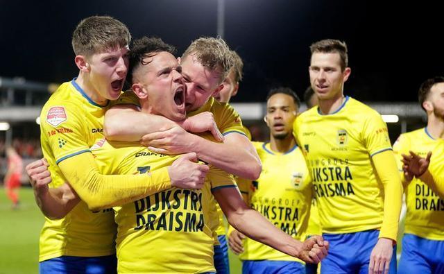 斯基拉：西汉姆联询问佩莱格里尼的情况，罗马不会再与其续约